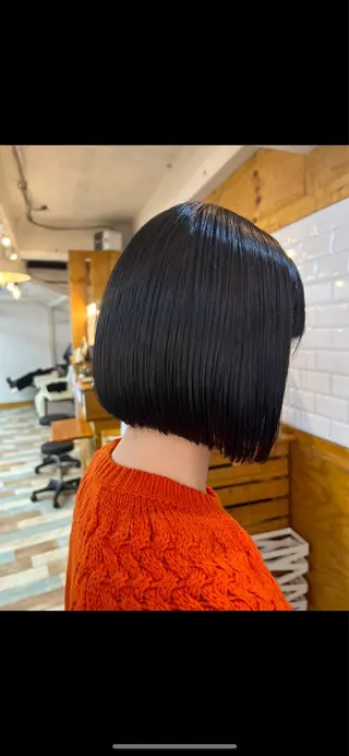 ショート カラー KANA/ボブ/ インナーカラー/艶髪のヘアスタイル