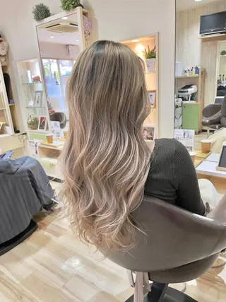 ロング カラー 🌈派手髪ハイトーン 🌈鈴木亮太🌈のヘアスタイル