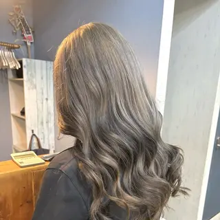 カラー Trip 香椎所属・Trip/ AYUのヘアスタイル