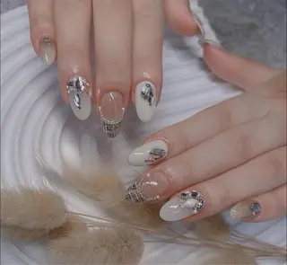 カラー O Ruby Nailのネイルデザイン