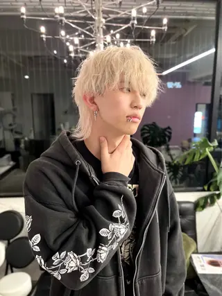 ショート カラー メンズ TOTA 唯一無二カラーのヘアスタイル