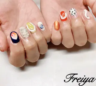 ネイル FREIYA所属・FREIYA マツエク、ネイルの眉毛・アイブロウイメージ