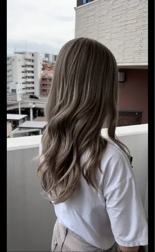 ロング カラー ブリーチ/ハイトーン 🔥MOTOKI🔥のヘアスタイル