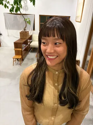 カラー mikke所属・shiozaki izumiのヘアスタイル