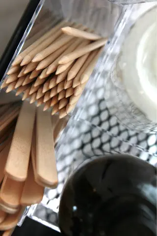 アイブロウ 【メンズ眉毛サロン】アカヌケボーイズクラブ|三軒茶屋所属・メンズ専門眉毛サロン 三軒茶屋の眉毛・アイブロウイメージ