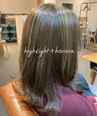 ミディアム カラー amie:ℓat arao所属・河村 あいりのヘアスタイル