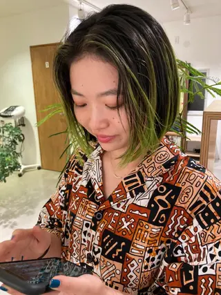 カラー Batta所属・坂上 岳のヘアスタイル