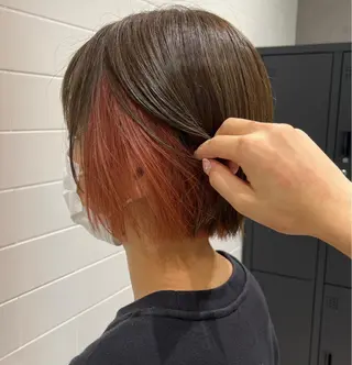 ショート カラー lien ヒジリのヘアスタイル