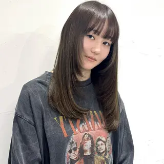 ロング 無料カットモデル ユナのヘアスタイル