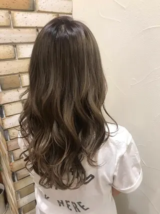 ロング カラー 透明感カラー・ 髪質改善🩵イケダのヘアスタイル