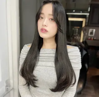 ロング レイヤー、美髪矯正 🌹韓国ヘア芹奈のヘアスタイル