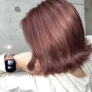 ショート カラー 艶ハイトーン‪‪🔆 ️️️安座間 希のヘアスタイル