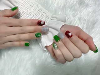 ネイル バラ ばらのネイルデザイン