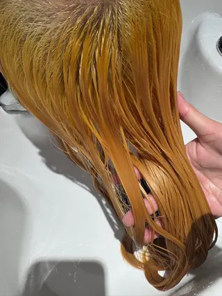 カラー NAVY miyoshiのヘアスタイル