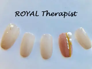 ネイル 【尾下】 ロイヤル•セラピストのネイルデザイン