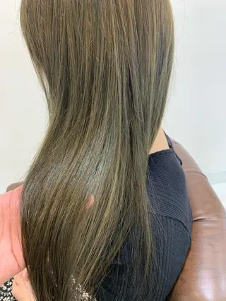 カラー 佐々木 達也のヘアスタイル