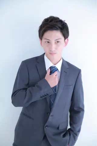 ショート メンズ ブリーチカラー✨ 駒場 笙のヘアスタイル