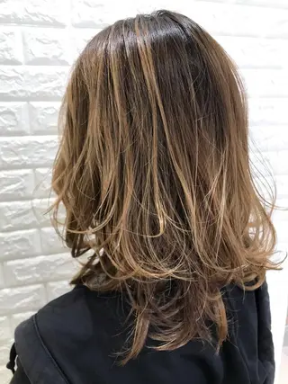 ミディアム 岡田詩織 MODE Ks松原店のヘアスタイル