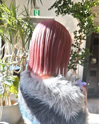 カラー 抜きっぱなしブロンド ササキカズマのヘアスタイル