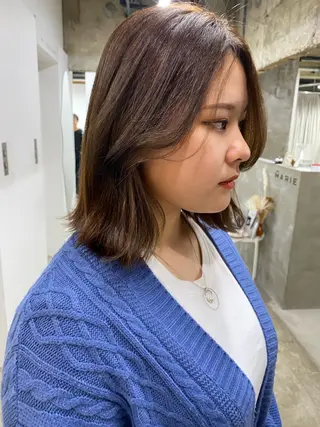 ミディアム 栗山 緋時のヘアスタイル