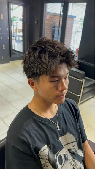 ショート メンズ 難波/メンズウルフ・ フェザーパーマ鶴田文のヘアスタイル