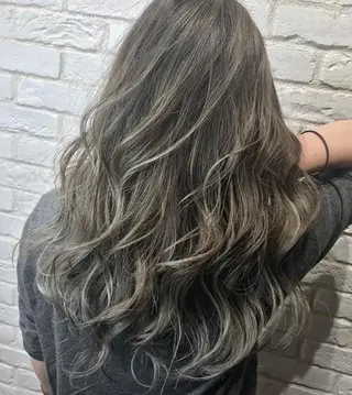 ロング トップスタイリスト 江口 稜亮のヘアスタイル