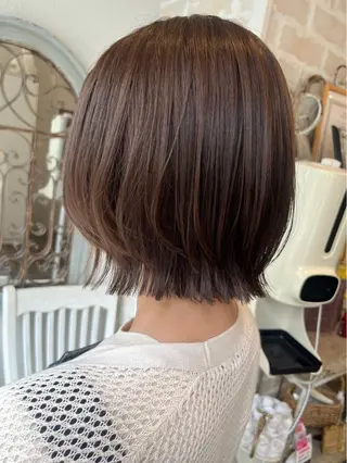 ショート カラー 山﨑彩乃 🫧 縮毛矯正のヘアスタイル