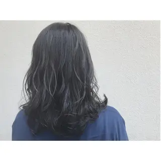 セミロング カラー なかにし まゆみのヘアスタイル