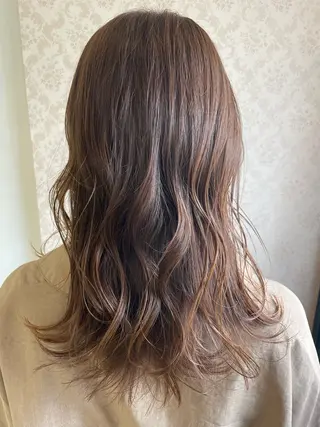 ロング カラー ヒヨシ ルナのヘアスタイル