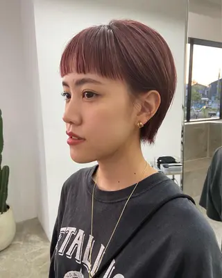 ショート カラー 山岸 未玖のヘアスタイル