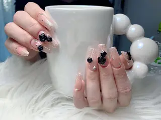 ネイル ENsalon AKIRAのネイルデザイン