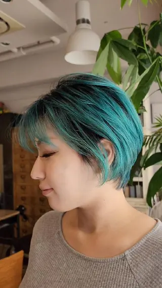ショート カラー quiora所属・奉書 隆浩のヘアスタイル
