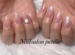 ネイル Nailsalon petille所属・Ｈ azのネイルデザイン