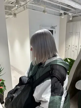 ミディアム ior北千住【イオール】所属・YU(ハイトーン/ ブリーチカラー)のヘアスタイル