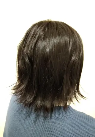ミディアム 狩野 歩のヘアスタイル