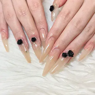 ネイル kome＊design所属・舞 上山のネイルデザイン