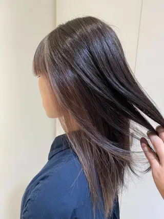 ロング カラー 堀 ゆきみのヘアスタイル