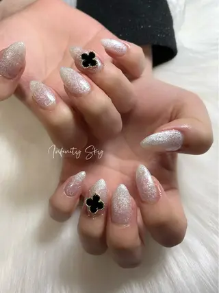 ネイル infinity skyのネイルデザイン