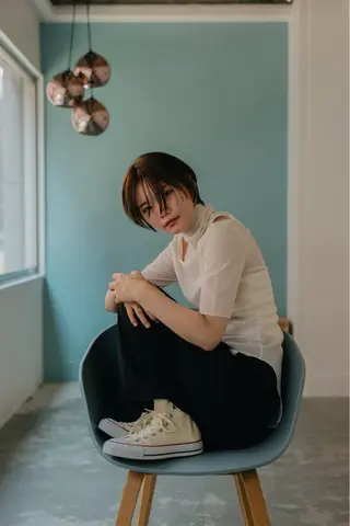 ショート カラー ツジガキ ユウスケのヘアスタイル