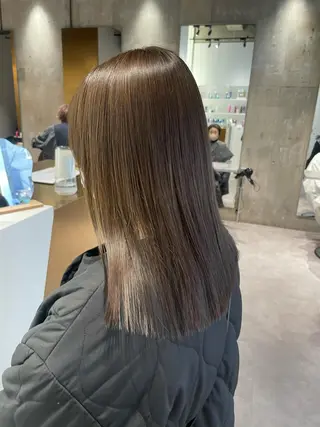 セミロング カラー 美髪矯正/ハイトーン 🪸🩰ヒナコのヘアスタイル