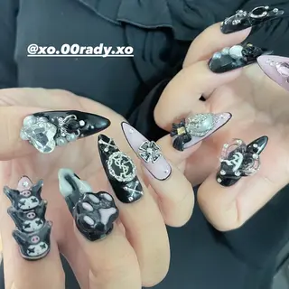 ロング ネイル ⛓Miyu ⛓のネイルデザイン