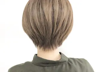 ミディアム カラー パーマ ヘアアレンジ ネイル マツエク・マツパ 川野 彩海のヘアスタイル