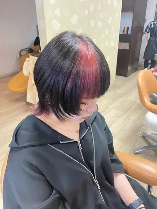 ショート カラー 徳留 もも花のヘアスタイル