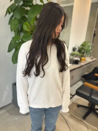 ロング カラー 鈴木 美紅のヘアスタイル