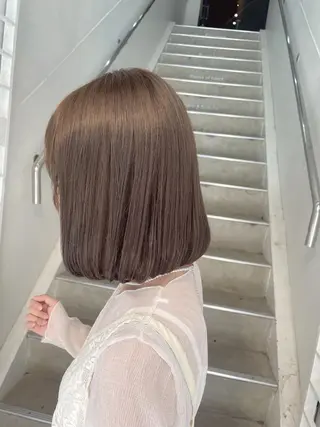 ショート カラー 梅田美容室 山崎海波のヘアスタイル