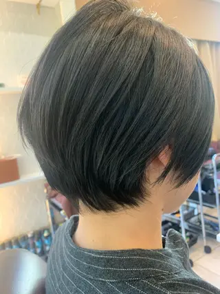 ショート LucksiMie ginza 明松のヘアスタイル