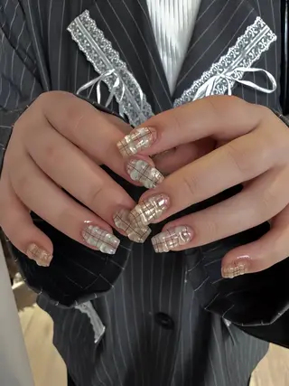 ネイル talo .のネイルデザイン