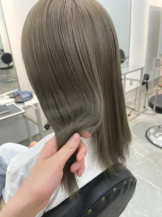 カラー ハイトーンカラー/ miyuuのヘアスタイル