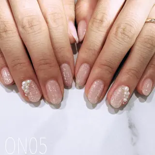 ネイル 園 寛子 （ネイリスト）のネイルデザイン