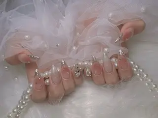 ネイル CHARIS yunaのネイルデザイン